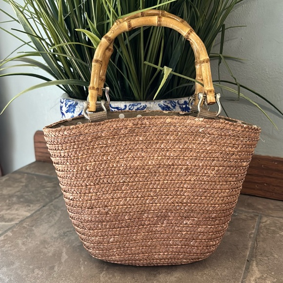 St John’s Bay Woven Wheat Straw Handbag-Bamboo Handles-Tan/Brown Color-EUC - Picture 4 of 16